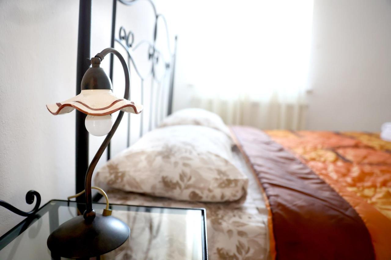 Bed and Breakfast La Maison De Tommy Pisa Exterior foto